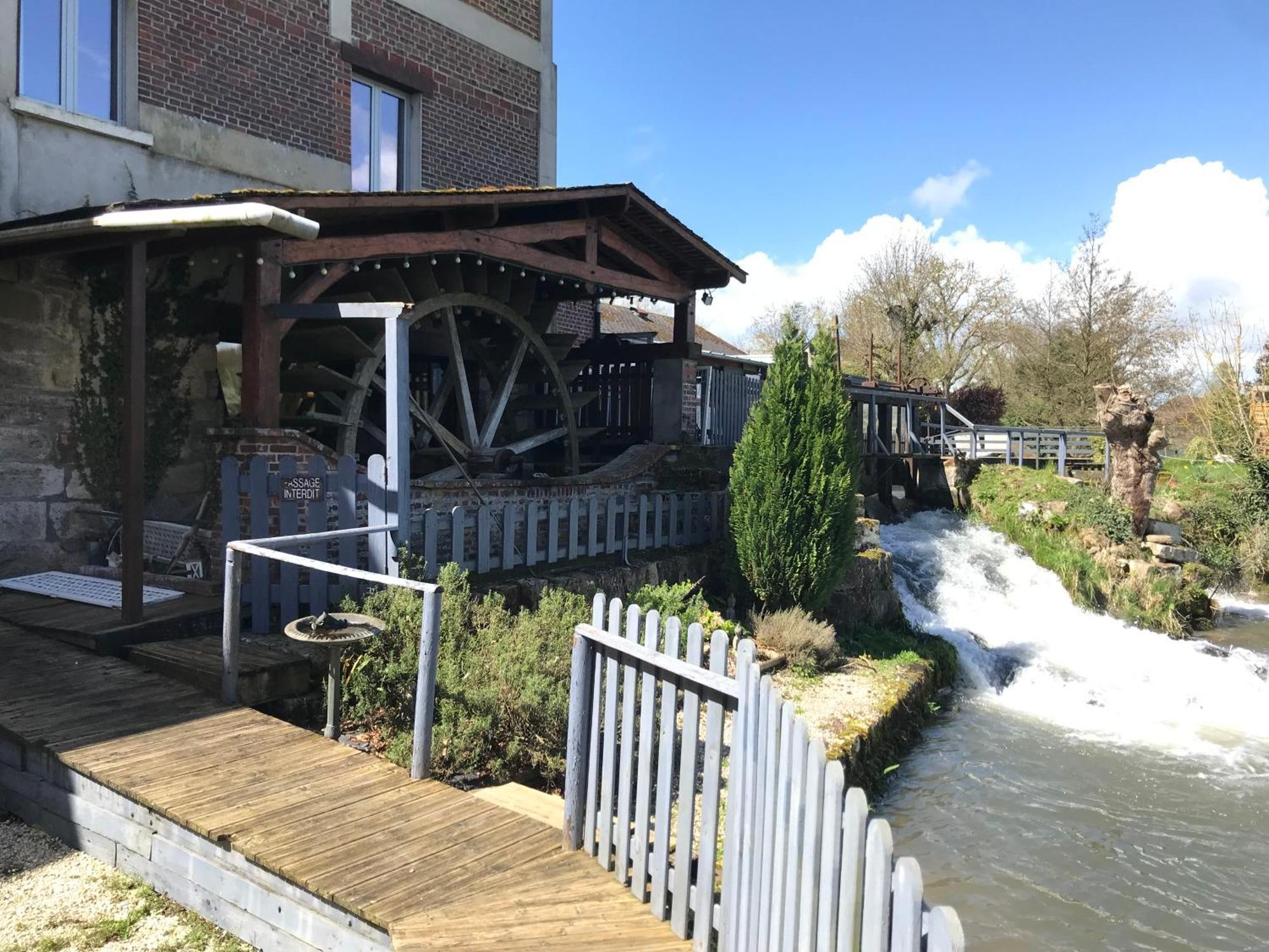 Hotel Logis Moulin Des Forges Saint-Omer-en-Chaussée Exterior foto